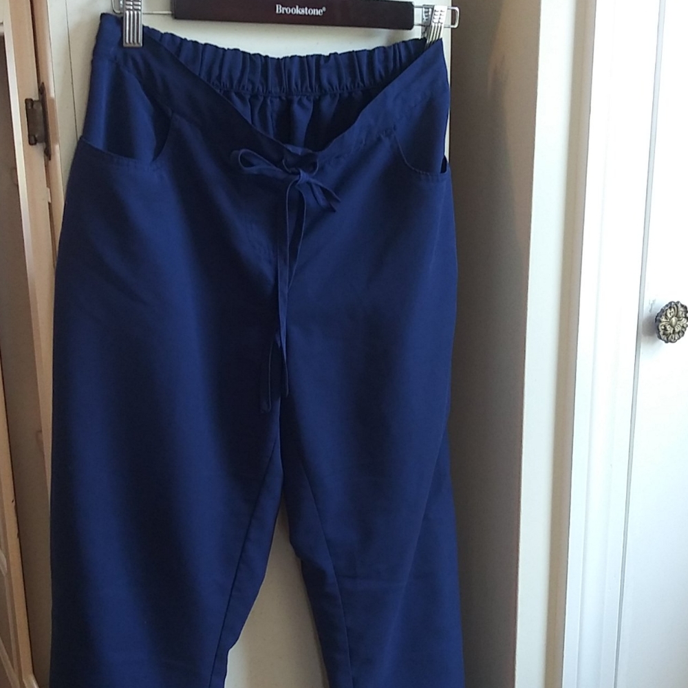 Ladies Scrubology Scrub Pants sz MP  💙 2 for 20 add to bundle to get discount